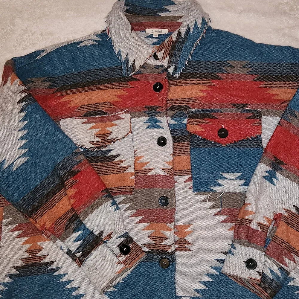 Aztec Shacket - Picture 2 of 6